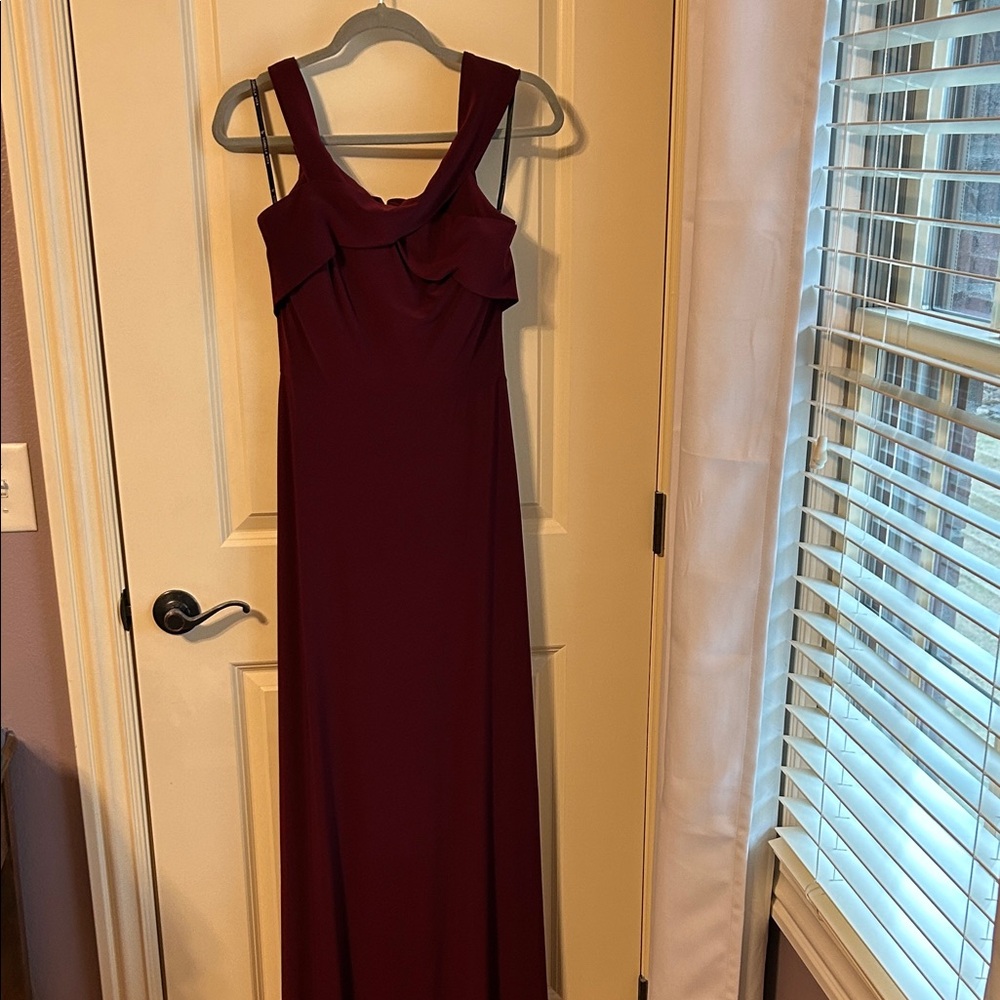 SORELLA VITA Deep Burgundy Maxi Dress
#032